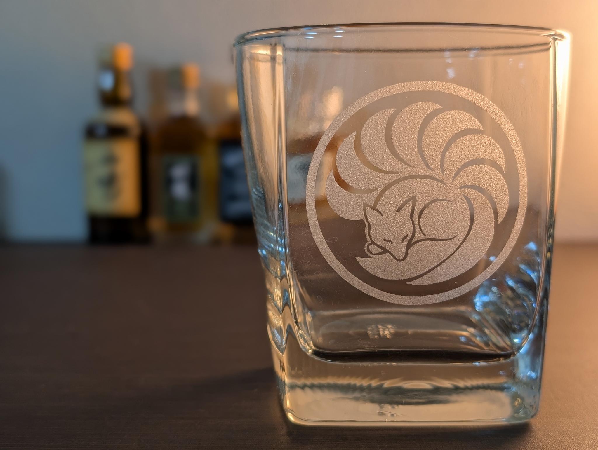 丸に眠り九尾狐　家紋風和グラス | 4枚目